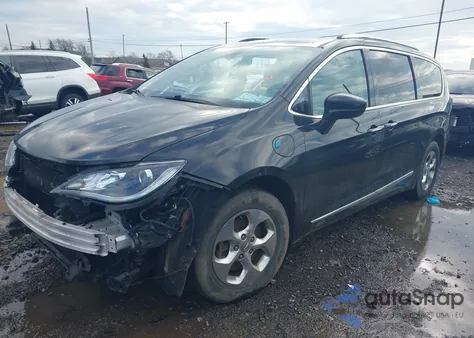 2018 Chrysler Pacifica Hybrid Touring L z USA, uszkodzony, nr VIN 2C4RC1L79JR262247